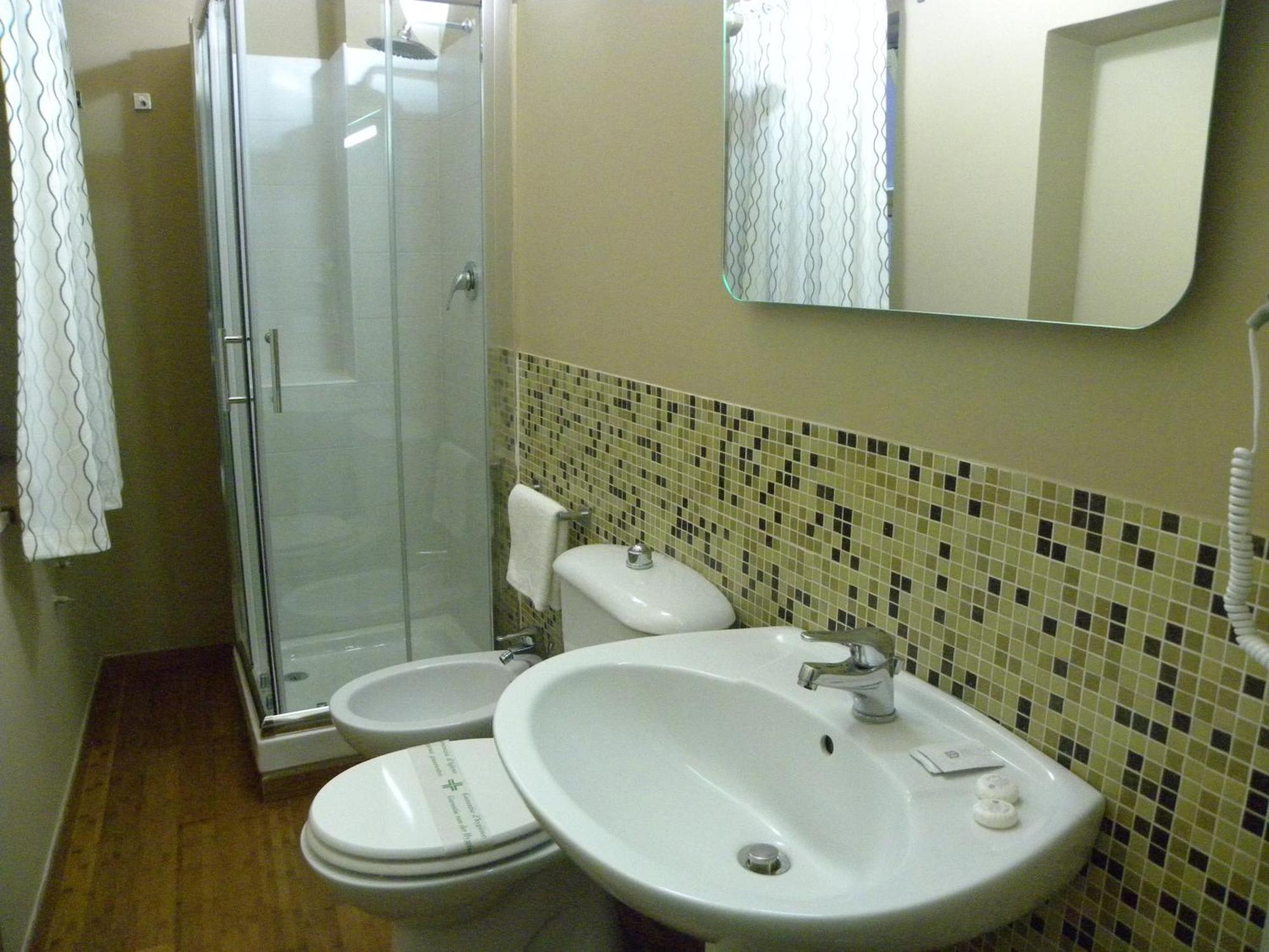 B&B Residenza Umberto Catania-Fontanarossai nemzetközi repülőtér Kültér fotó