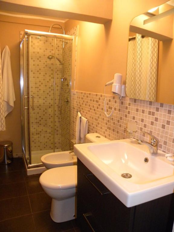 B&B Residenza Umberto Catania-Fontanarossai nemzetközi repülőtér Szoba fotó