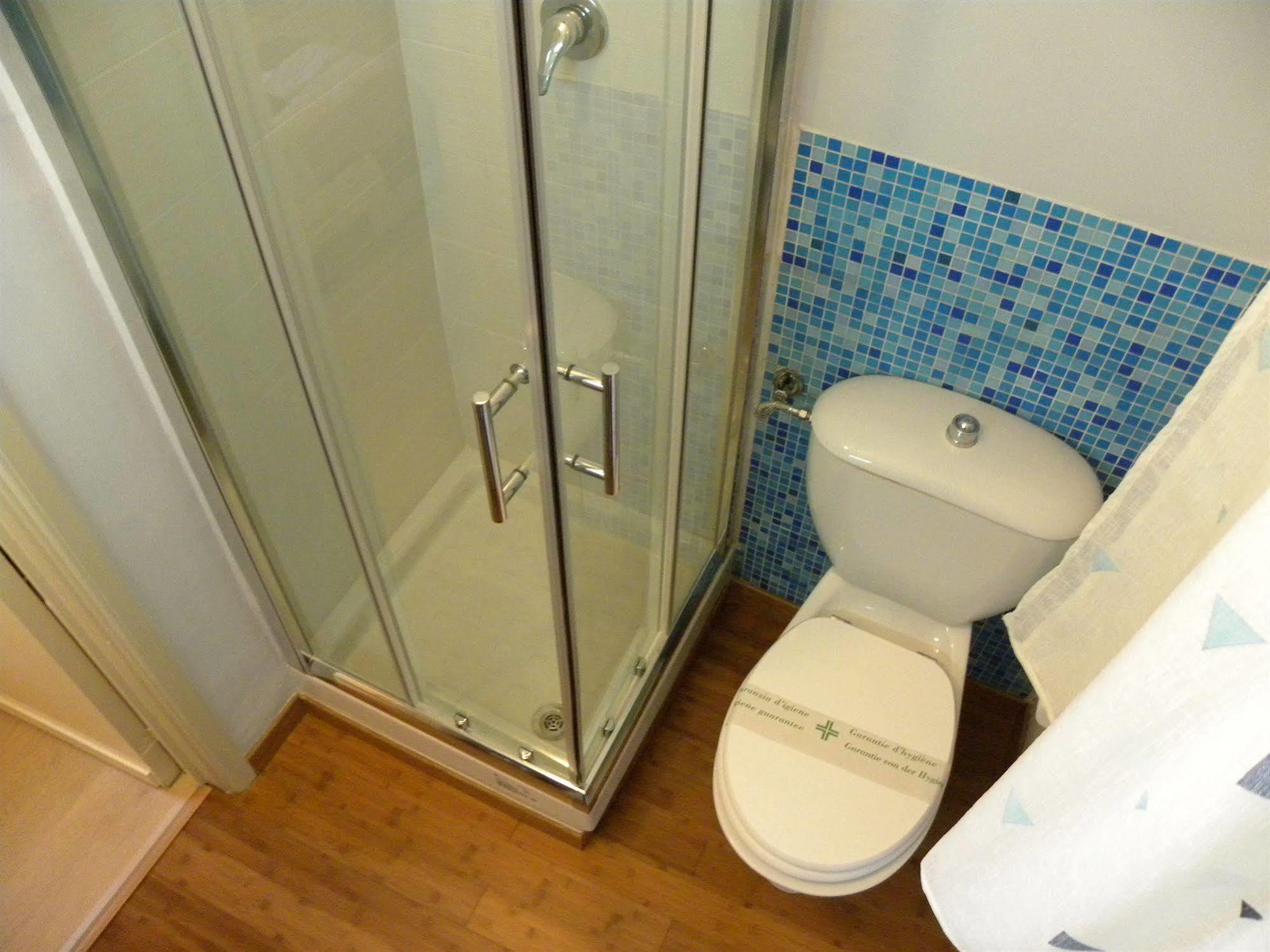 B&B Residenza Umberto Catania-Fontanarossai nemzetközi repülőtér Kültér fotó